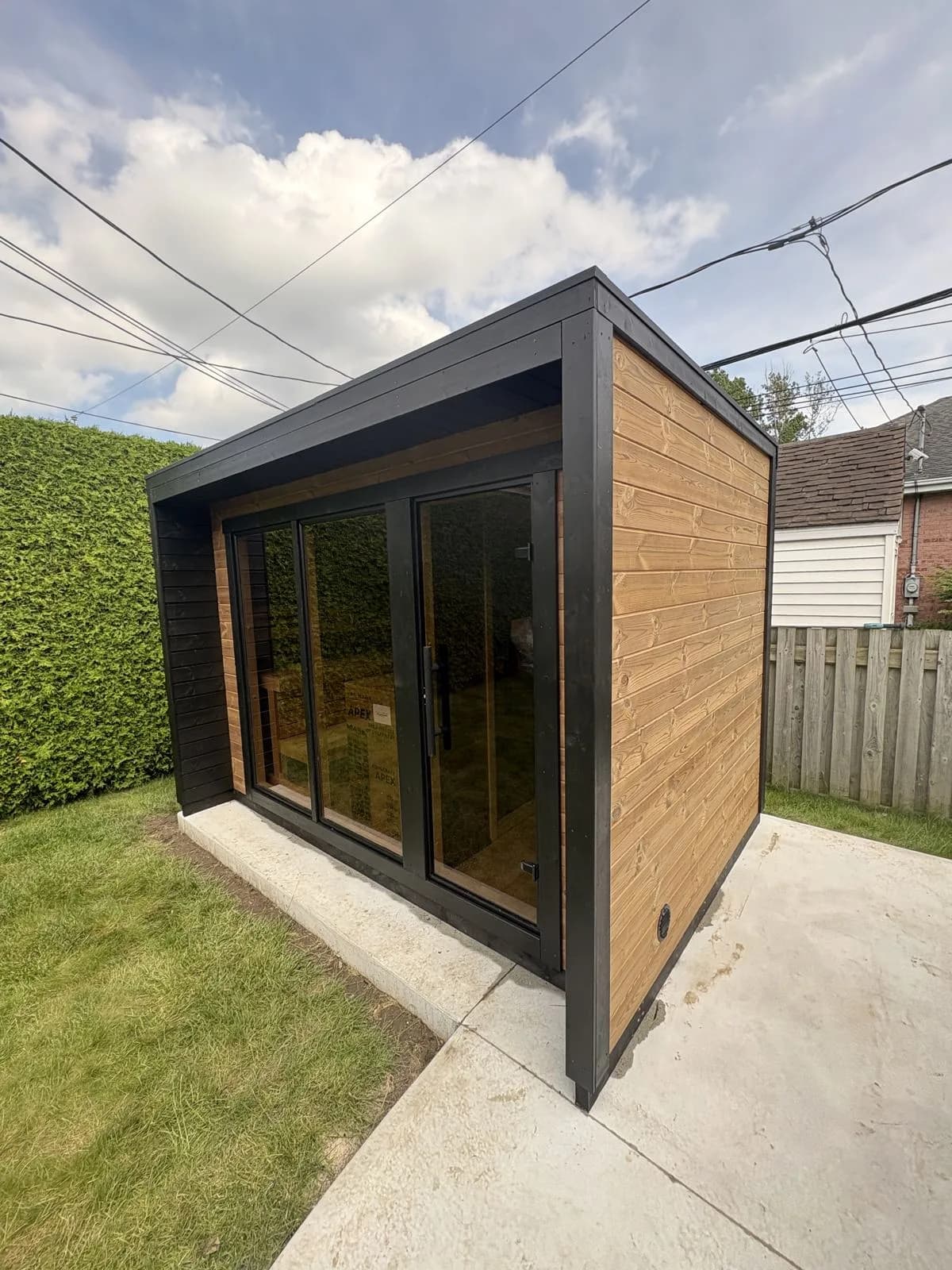 Sauna extérieur installé par l'équipe Henri T à Magog